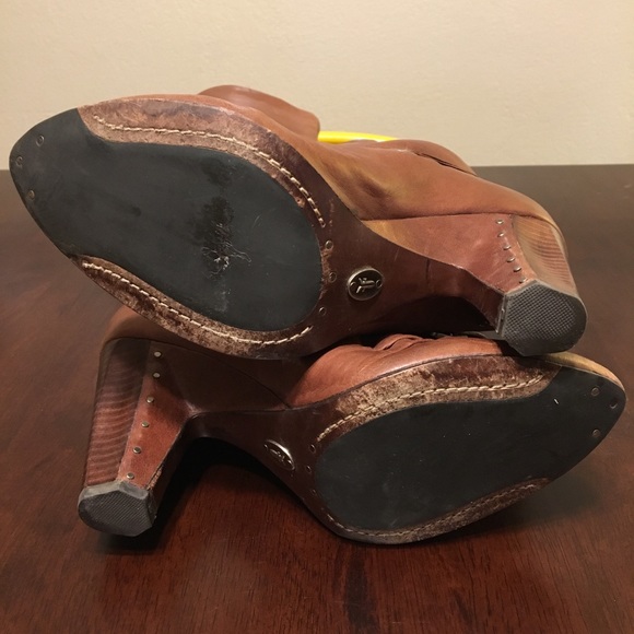 ••HP•• Frye Bethany Strappy Softie Boots - Picture 7 of 8